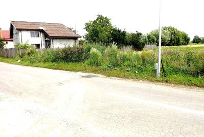 Teren de 1671 mp, în Stupini