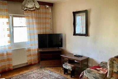 Apartament cu 4 camere decomandat în Ultracentral