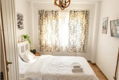 Apartament cu 3 camere decomandat în Central - 1
