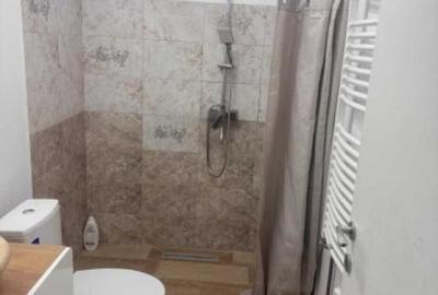 Casă cu 7 camere cu Teren 200 Mp în 13 Septembrie