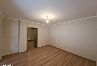 Casă cu 3 camere cu Teren 1712 Mp în Biharia