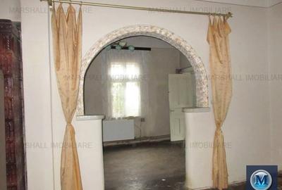 Casă cu 5 camere cu Garaj în Central - 5