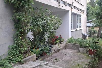 Apartament cu 3 camere decomandat în Cetatea - 10