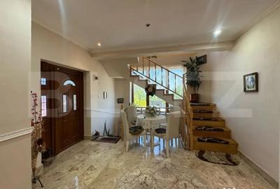 Casă cu 9 camere cu Teren 303 Mp în Central - 6