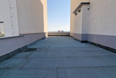 Apartament cu 4 camere semidecomandat în Timpuri Noi