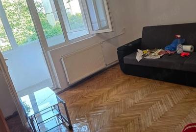 Apartament cu 2 camere semidecomandat în Aradului