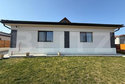 Casă individuală cu 3 camere cu Canalizare în Corușu - 3