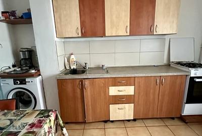 Apartament decomandat în Costin Georgian - 8