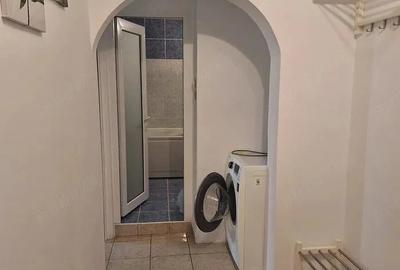 Apartament cu 2 camere decomandat în Timpuri Noi