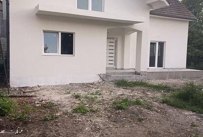 Casă cu 4 camere în Petru Rareș - 6