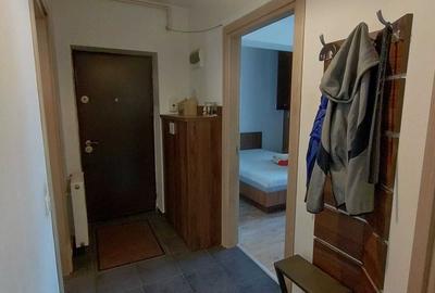 Apartament cu 2 camere decomandat în Jiului