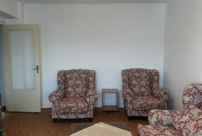 Apartament cu 3 camere decomandat în Ultracentral