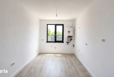 Casă cu 3 camere cu Teren 265 Mp în Sânmihaiu Român - 9