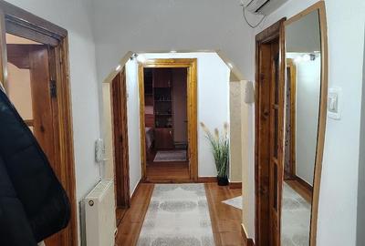 Apartament cu 3 camere decomandat în Est - 7