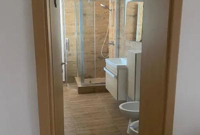 Casă cu 5 camere cu Teren 3420 Mp în Valea Călugărească - 2