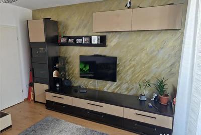 Apartament cu 3 camere decomandat în Avantgarden