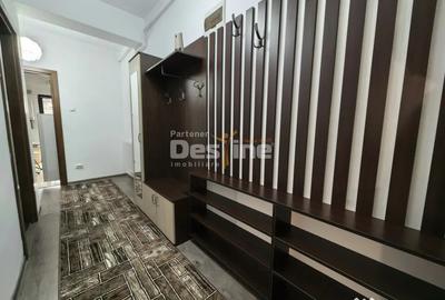 Apartament cu 3 camere decomandat, mobilat în Lunca Cetățuii