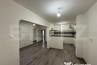 Apartament cu 4 camere decomandat în Central - 1