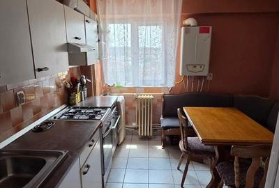 Apartament cu 4 camere decomandat în Soarelui - 12