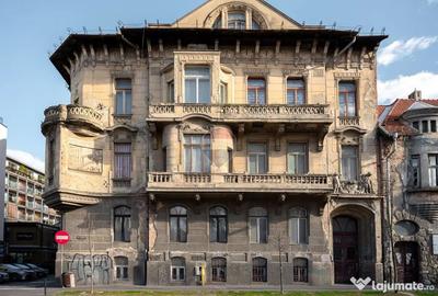 Apartament cu 3 camere decomandat în Centrul Istoric