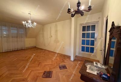 Casă individuală cu 8 camere cu Canalizare în Elisabetin - 10