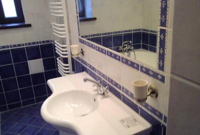 Apartament cu 3 camere decomandat în Central - 8