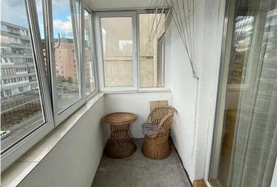 Apartament cu 4 camere decomandat în 1 Decembrie 1918