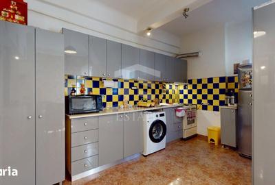 Apartament cu 3 camere decomandat în Centrul Civic