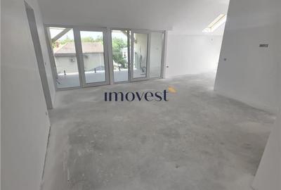 Apartament cu 3 camere decomandat în Titulescu