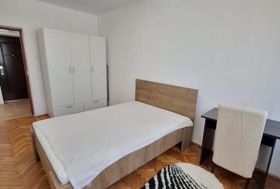 Apartament cu 3 camere decomandat în Gruia - 20