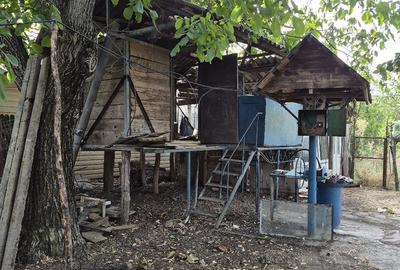 Casă cu Teren 2200 Mp în Vârvor