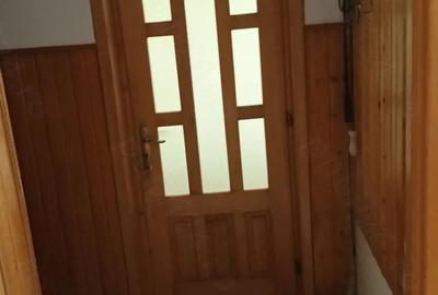 Apartament cu 3 camere semidecomandat în Central - 1