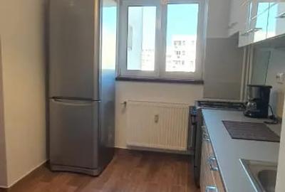 Apartament cu 3 camere decomandat în Colentina