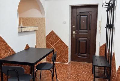 Apartament decomandat în Spitalul Județean