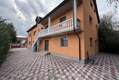 Casă individuală cu 8 camere cu Canalizare în Vulturu - 17