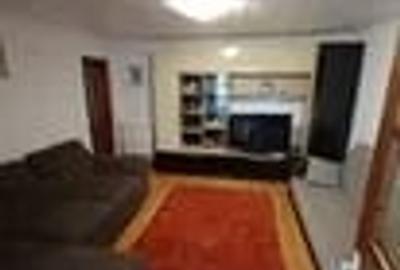 Casă cu 3 camere cu Teren 584 Mp în Central
