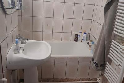 Apartament cu 2 camere decomandat în Dorobanți 1 - 5
