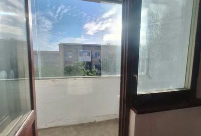 Apartament cu 2 camere nedecomandat în Central