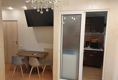 Apartament cu 2 camere decomandat în Eforie