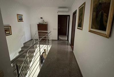 Casă cu 5 camere în Lazu - 3