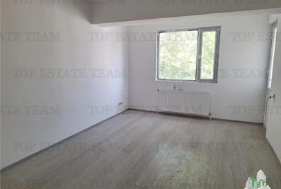 Casă individuală cu 7 camere cu Teren 170 Mp în Tei - 3