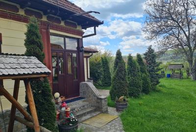 Casă individuală cu 14 camere cu Canalizare în Albeștii Pământeni - 4