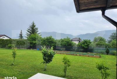 Casă cu 4 camere cu Teren 2000 Mp în Central