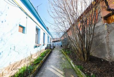 Casă cu 4 camere cu Teren 468 Mp în Central