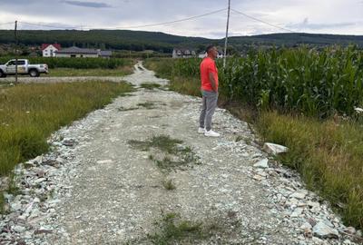 Teren de 1400 mp, în Dumitra