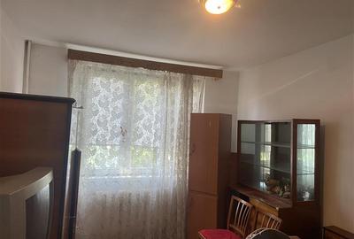 Garsonieră decomandată, mobilată în Gară