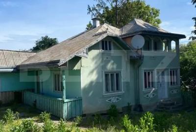 Casă cu 4 camere cu Teren 2000 Mp în Central - 2