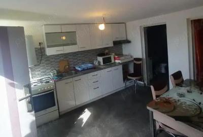 Casă cu 2 camere cu Teren 330 Mp în 1 Decembrie - 4
