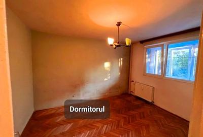 Apartament cu 2 camere semidecomandat în Iancului