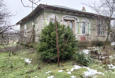 Casă cu 4 camere în Văceni - 4
